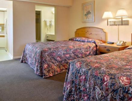 Econo Lodge Franklin Habitación foto